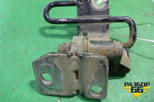 Петля двери задней правой нижняя (3C4833412C) для Volkswagen Passat (B6) с 2005-2010г