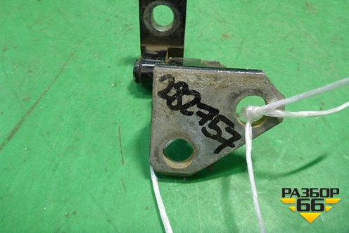 Петля двери задней правой верхняя (3C4833402D) для Volkswagen Passat (B6) с 2005-2010г