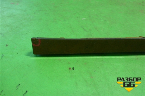 Накладка на торпедо (центральная) (3C0858336H) для Volkswagen Passat (B6) с 2005-2010г