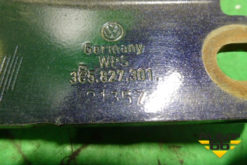 Петля крышки багажника левая (3C5827301) для Volkswagen Passat (B6) с 2005-2010г