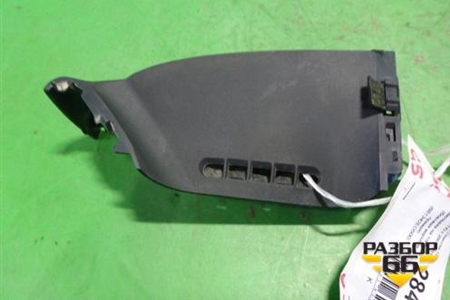 Накладка на торпедо (боковая верхняя правая) (681342ED500) для Nissan Tiida (C11X) с 2004-2013г