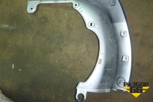 Накладка двери багажника верхняя левая (7680442010) для Toyota Rav-4 с 2006-2013г