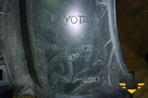 Накладка двери багажника верхняя правая (7680342040) для Toyota Rav-4 с 2006-2013г