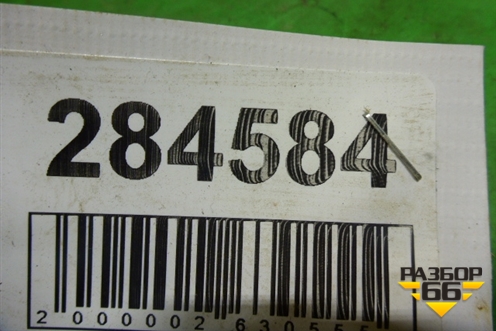 Накладка двери передней правой уголок (1T0837974B) для Volkswagen Touran с 2003-2010г