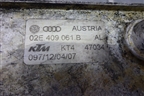 Радиатор маслоохладитель КПП (02E409061B) для Volkswagen Touran с 2003-2010г