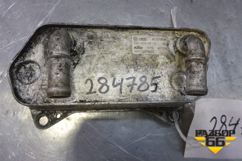 Радиатор маслоохладитель КПП (02E409061B) для Volkswagen Touran с 2003-2010г