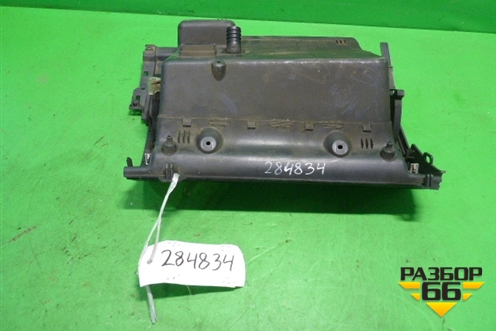 Бардачок (1T1857101A) для Volkswagen Touran с 2003-2010г