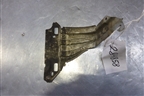Кронштейн переднего крыла правый (1T0821135B) для Volkswagen Touran с 2003-2010г