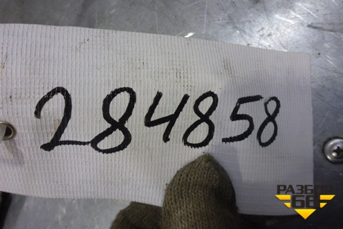 Кронштейн переднего крыла правый (1T0821135B) для Volkswagen Touran с 2003-2010г