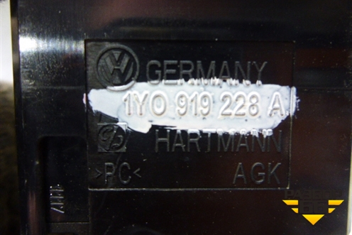 Выключатель пассажирской AIR BAG (1Y0919228A) для Volkswagen Touran с 2003-2010г