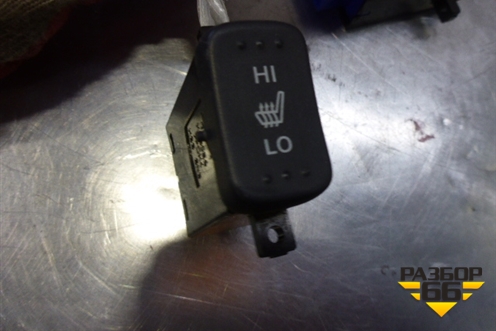 Кнопка обогрева сидений (M33026) для Honda CR-V(RE) с 2006-2012г