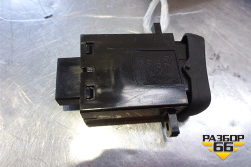 Кнопка обогрева сидений (M33026) для Honda CR-V(RE) с 2006-2012г