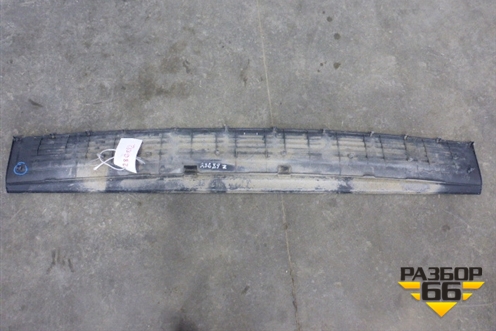 Накладка заднего бампера (до 2012г) (5216260040) для Toyota Land Cruiser (200) с 2008г