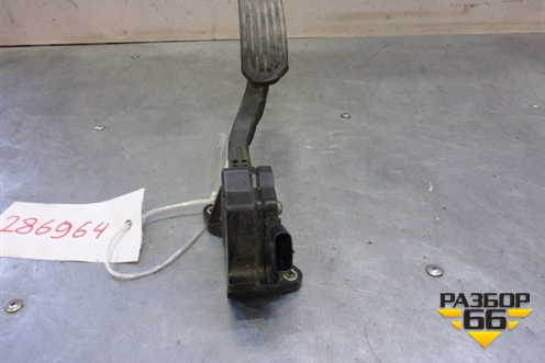 Педаль газа электронная (7811033101) для Toyota Camry V50 с 2011-2018г