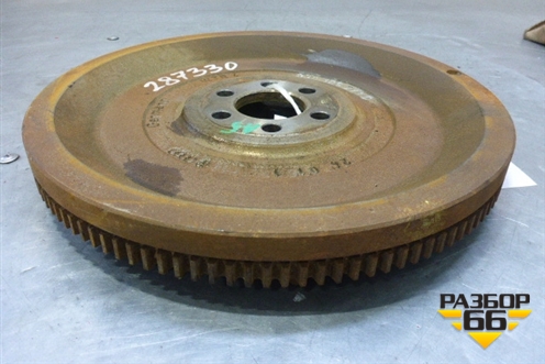 Маховик (1.6л BSE МКПП) (030105271D) для Skoda Octavia (А5) с 2004-2013г