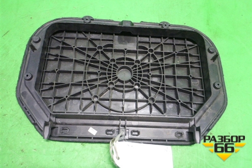 Крышка вещевого отсека (задняя правая) (1T0863761B) для Volkswagen Touran с 2003-2010г