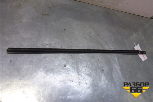 Накладка стекла заднего правого (A1767350182) для Mercedes Benz A180/200/250 W176 с 2012