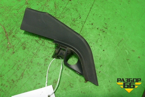 Накладка двери передней правой уголок (4M51A23408AJ3YYW) для Ford Focus 2 с 2005-2008г