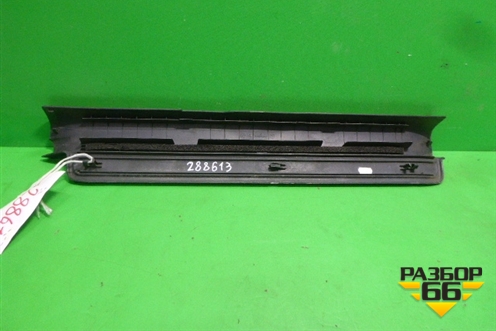 Накладка порога внутренняя переднего левого (6791405050) для Toyota Avensis с 2003-2009г