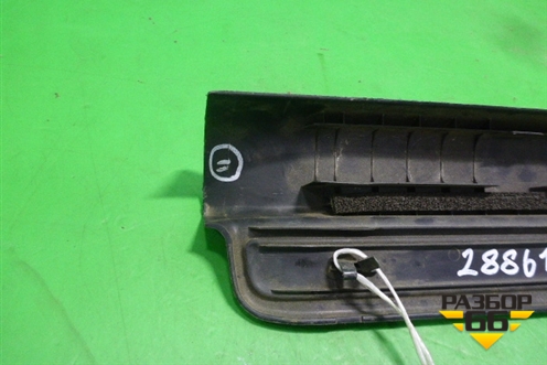 Накладка порога внутренняя переднего правого (6791305050) для Toyota Avensis с 2003-2009г