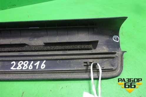 Накладка порога внутренняя переднего левого (6791405050) для Toyota Avensis с 2003-2009г