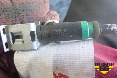 Форсунка инжекторная электрическая (1.6л HXDB) (98MFBC9F593) для Ford Focus 2 с 2005-2008г