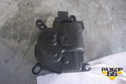 Моторчик заслонки отопителя (1S7H19B634CA) для Ford Focus 2 с 2005-2008г