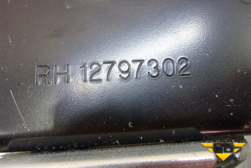 Замок спинки заднего сиденья (правый) (12797302) для Cadillac BLS с 2006г