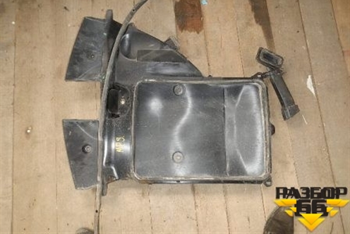 Воздухозаборник интеркулера на капот для Mazda Mazda 3 (BK) с 2003-2009г 