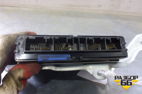 Блок управления ABS (8954033301) для Toyota Camry CV3 с 2001-2006г