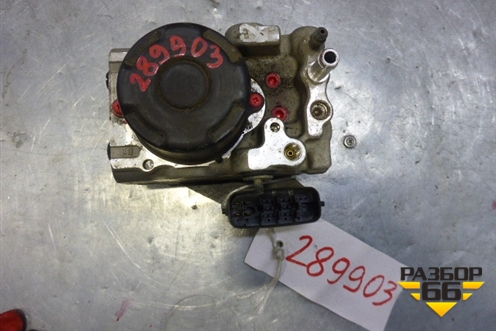 Блок ABS для Toyota Camry CV3 с 2001-2006г