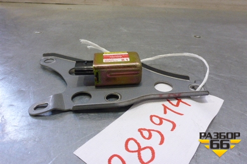 Датчик AIR BAG (передний правый) (8986033100) для Toyota Camry CV3 с 2001-2006г