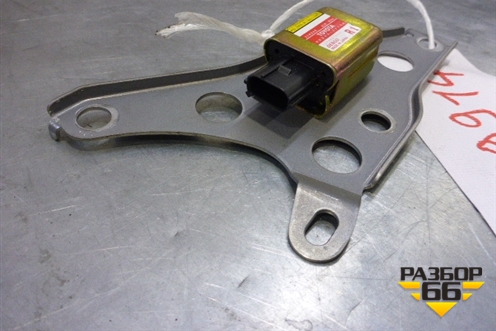 Датчик AIR BAG (передний правый) (8986033100) для Toyota Camry CV3 с 2001-2006г
