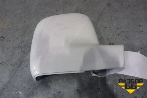 Накладка зеркала правого (7H1857528C) для Volkswagen Caddy с 2004-2016г