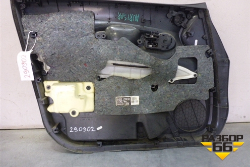 Обшивка двери передней правой под электрику (6762802070) для Toyota Auris с 2006-2012г