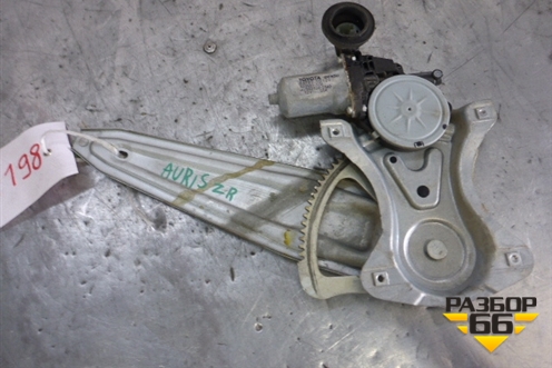 Стеклоподъёмник электрический задний правый для Toyota Auris с 2006-2012г