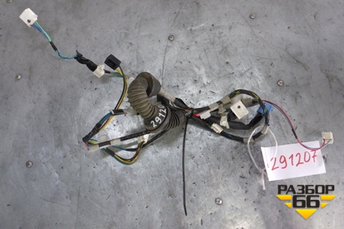 Проводка двери передней правой для Toyota Auris с 2006-2012г