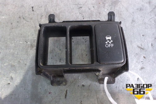 Кнопка (см фото) для Honda CR-V(RM) с 2012г