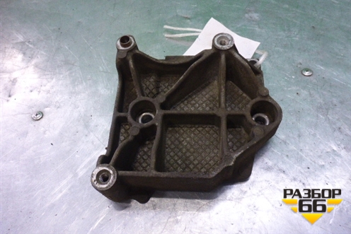 Кронштейн компрессора кондиционера (9657137480) для Citroen C4 с 2005-2011г