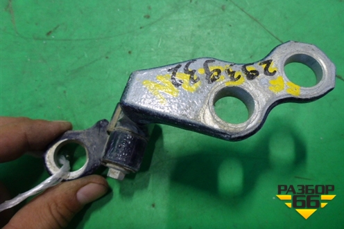 Петля двери задней правой нижняя для Ford Focus 2 с 2005-2008г