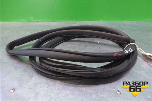 Уплотнитель двери (задней левой на кузов хетчбэк) для Subaru Impreza (GH-GE) с 2008-2011г
