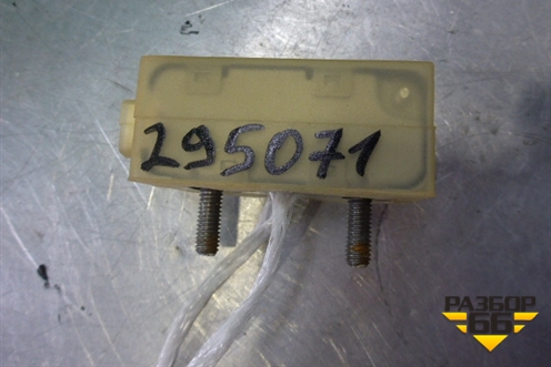 Датчик AIR BAG (8651A030) для Mitsubishi Lancer-9  с 2003-2008г