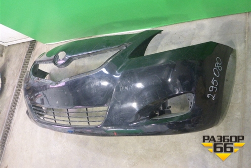Бампер передний (после 2009г) для Toyota Yaris с 2005-2011г