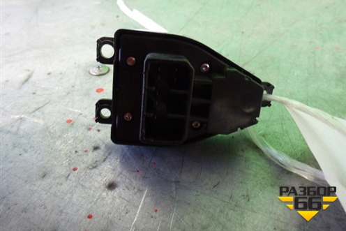 Переключатель регулировки зеркал (BJ0E66600) для Mazda Mazda 3 (BK) с 2003-2009г 