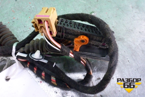 Проводка двери задней правой (6RU971694C) для Volkswagen Polo (седан) с 2010г
