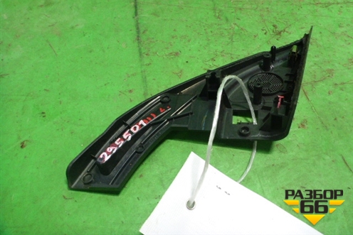 Накладка двери передней левой уголок (802939Y000) для Nissan Teana (J31) с 2003-2008г