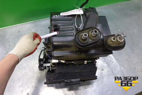 Корпус отопителя (под радиатор) (271109W11B) для Nissan Teana (J31) с 2003-2008г