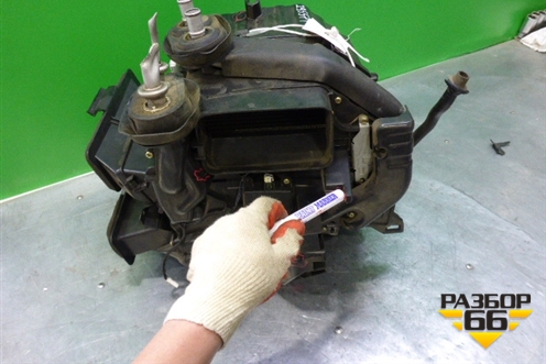 Корпус отопителя (под радиатор) (271109W11B) для Nissan Teana (J31) с 2003-2008г