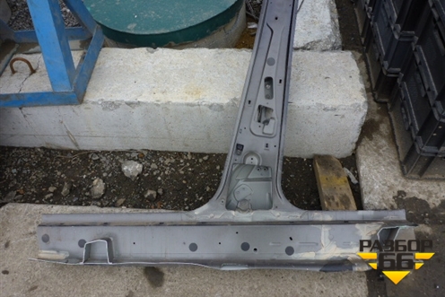 Порог со стойкой правый для Nissan Teana (J31) с 2003-2008г