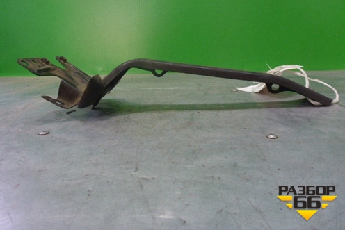 Кронштейн передней панели центральный (7L0805799) для Volkswagen Touareg c 2002-2010г